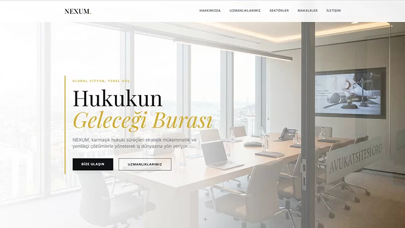 Minimalist çizgileri ve çağdaş estetiği birleştiren, tek sayfa avukat web sitesi arayüzü.